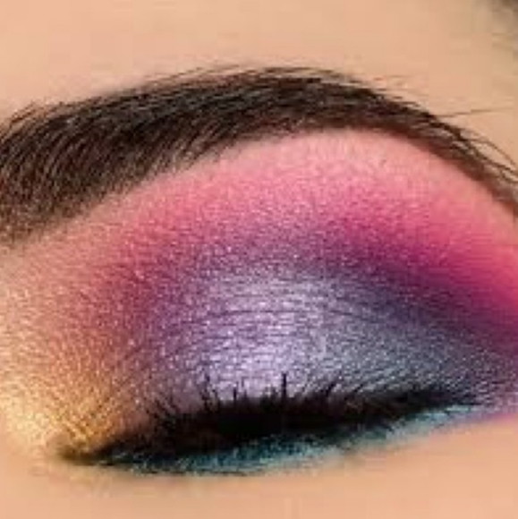 Anastasia Beverly hills Riviera Eyeshadow Palette - Picture 4 of 11